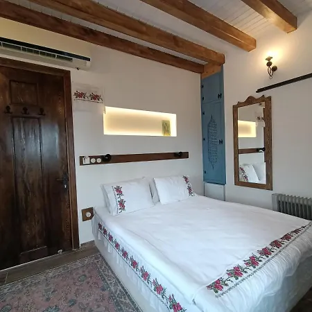 B&B Puli Stone Doğanbey