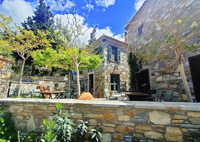 Pulinda Bed & Breakfast 4*