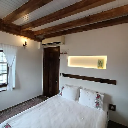 Alojamento de Acomodação e Pequeno-almoço Puli Stone